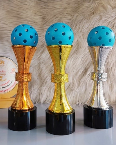Cúp Pickleball Vinh Danh Mạ Vàng - Kết Hợp Đế Pha Lê