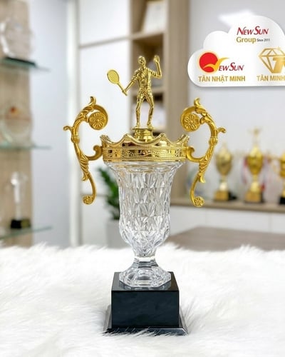  Cúp Tennis Ly Pha Lê Đế Gỗ Cao Cấp