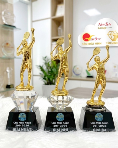 Cúp Tennis Pha Lê Kết Hợp Người Kim Loại