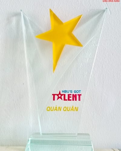 Cúp thủy tinh giá rẻ 29