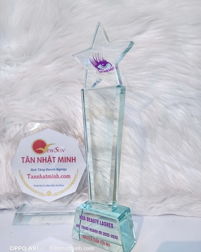 Cúp thủy tinh giá rẻ 35