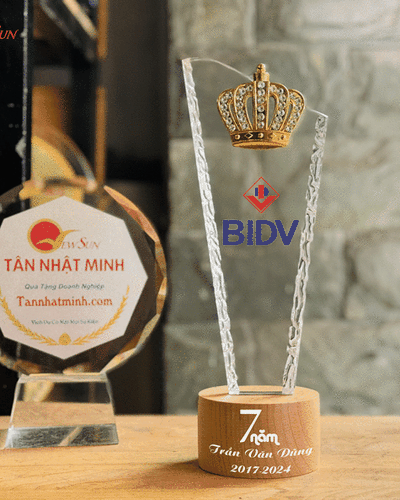 Cúp Trao Giải Thưởng - Top Những Mẫu Thịnh Hành Được Ưa Chuộng