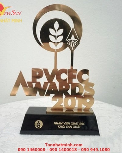 Cúp vinh danh, Cúp Kim loại, Cao cấp -9