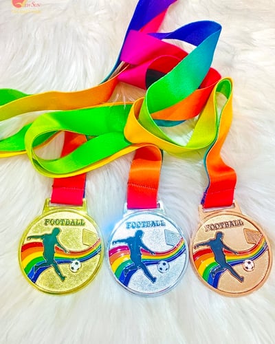 Huy chương giá rẻ, thể thao đẹp (3)