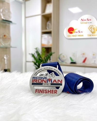 Xưởng Làm Huy Chương Theo Yêu Cầu - Sản Xuất Huy Chương Thể Thao, Chạy Bộ Giá Rẻ -  Iron Man