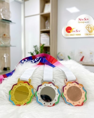 Huy chương giá rẻ thể thao Olympic hàng sẵn - Mẫu sao uốn