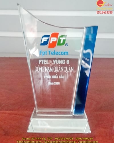 Kỷ niệm chương