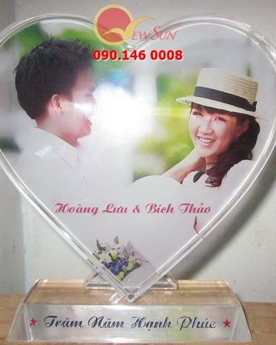 Pha lê in hình, trái tim đứng, chất liệu thủy tinh