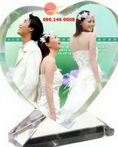 Pha lê in hình, trái tim đứng, chất liệu thủy tinh