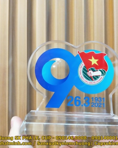 Kỷ niệm chương số 90 , 90 năm thành lập đoàn (Mau 2)