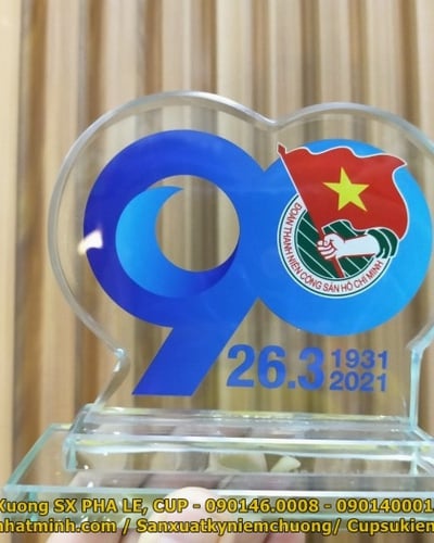 Kỷ niệm chương số 90 , 90 năm thành lập đoàn (Mau 2)