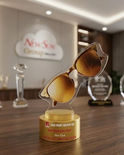 Kỷ niệm chương pha lê cắt mắt kính, Kỷ niệm chương đế gỗ theo yêu cầu