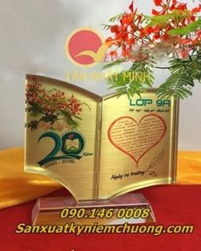 Pha lê in hình, Kỷ niệm chương hợp lớp (VIP)