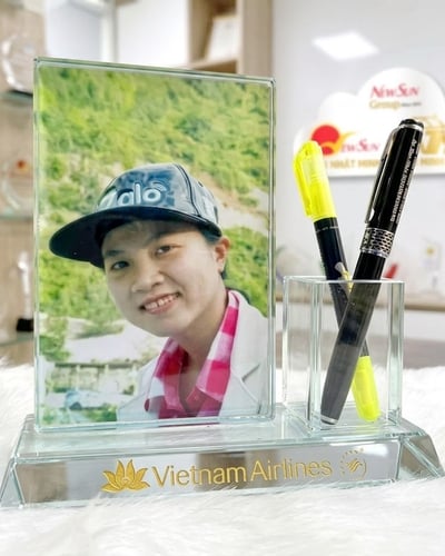 kỷ niệm chương Thủy tinh, pha lê in hình - cắm bút