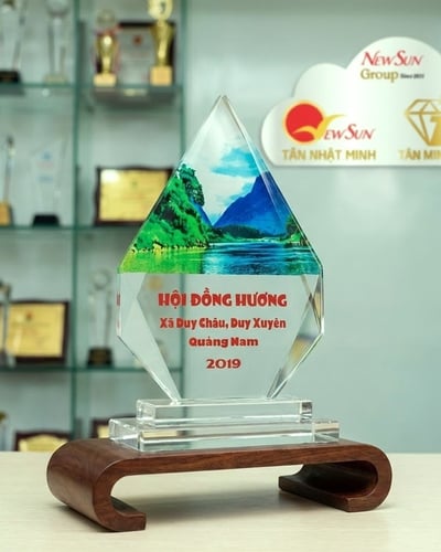 kỷ niệm chương hợp lớp, kỷ niệm chương học sinh kỷ niệm ra trường Mẫu nhọn