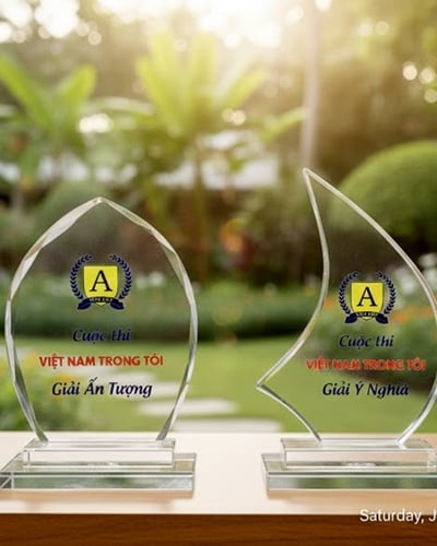 kỷ niệm chương thủy tinh giá siêu rẻ mẫu buồm