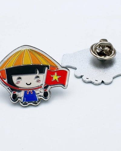 In Huy Hiệu Cài Áo Theo Yêu Cầu - Đồng Khắc, Ăn Mòn Sơn Màu 2