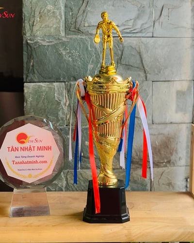 Mẫu Cúp Bóng Bàn Nhựa  