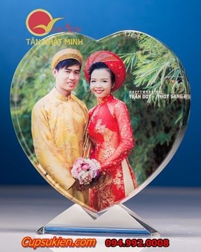 kỷ niệm chương đẹp in hình, pha lê in ảnh trái tim -28