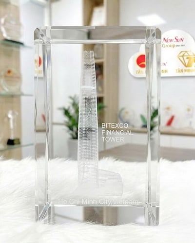 Khối Pha Lê Khắc 3D Cao Cấp - Khắc Tòa Nhà & Logo Doanh Nghiệp Theo Yêu Cầu