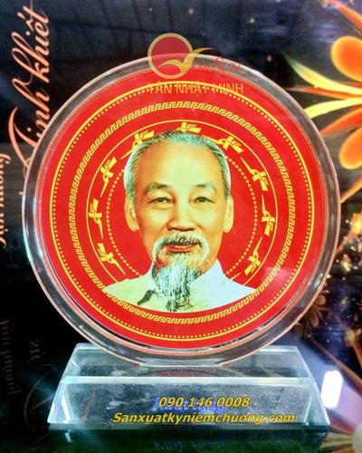 Kỷ niệm chương thủy tinh, in hình lên thủy tinh, pha lê tròn