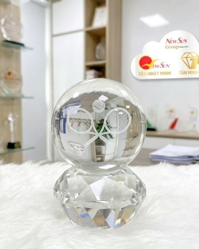 Quả Cầu Pha Lê 3D Khắc Logo Công Ty Hoặc Nội Dung Yêu Cầu