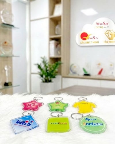 Sản Xuất Móc Khóa Nhựa Dẻo & Mica Theo Yêu Cầu (Nhận Từ 1.000 Cái)