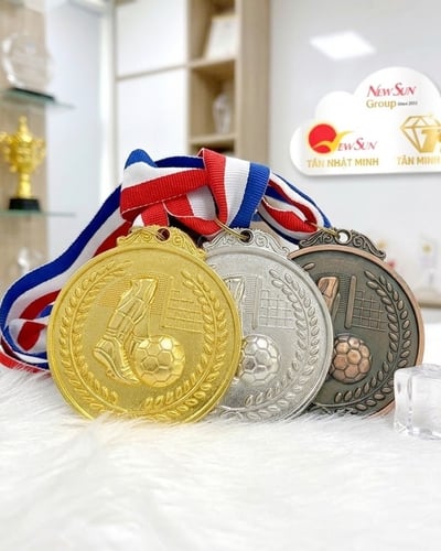 Huy Chương Bóng Đá Cổ Điển & TOP 10 Huy Chương Bóng Đá Mẫu Đẹp Có Sẵn 