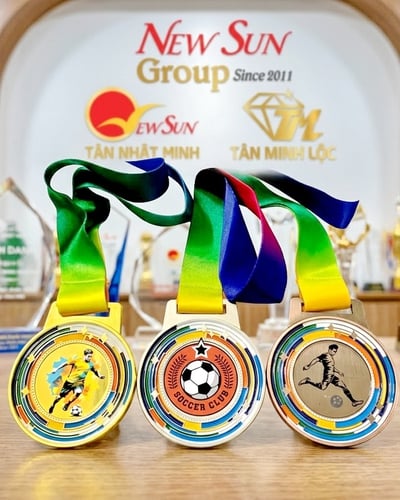Huy Chương Bóng Đá Sao 7 Màu & TOP 10 Huy Chương Bóng Đá Mẫu Đẹp Có Sẵn 