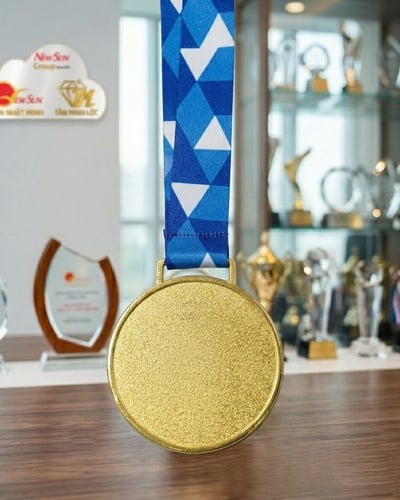 Huy chương giá rẻ thể thao Olympic hàng sẵn - Mẫu sẵn thông dụng
