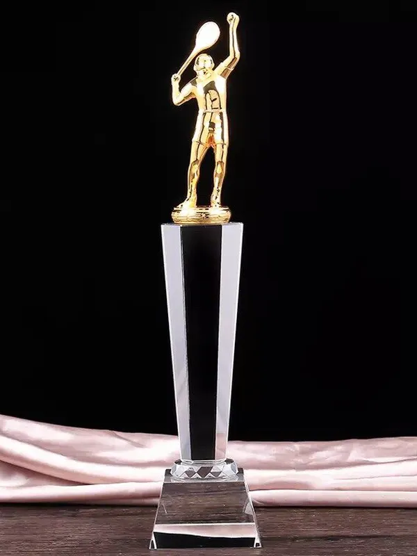 Cúp pha lê người tennis