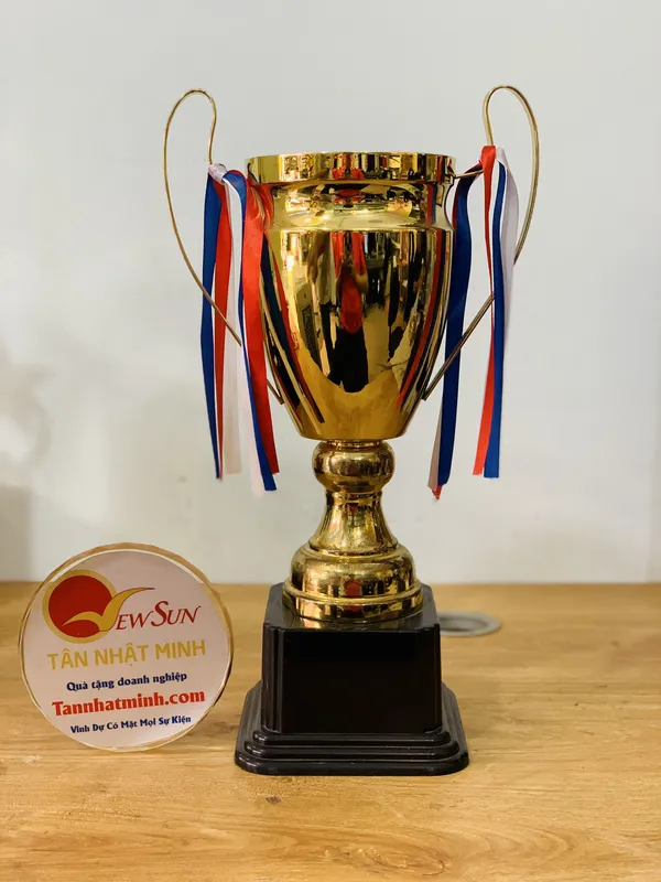 Cúp thể thao kim loại 22