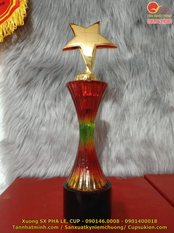 Cúp pha lê giá rẻ 21