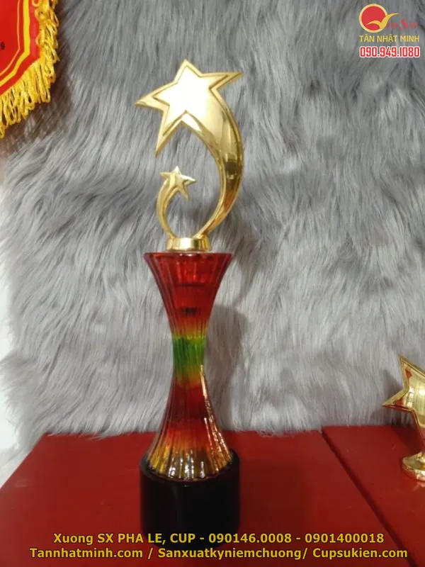 Cúp pha lê giá rẻ 22