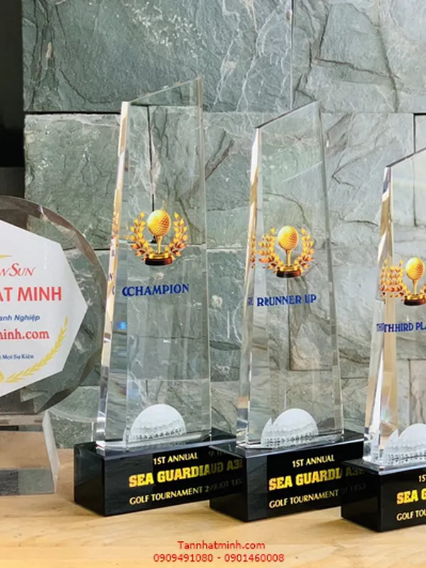 Cúp giải Golf, cúp pha lê golf, Hàng nhập đầy kho( Giá bán lẻ)- 15 (A)