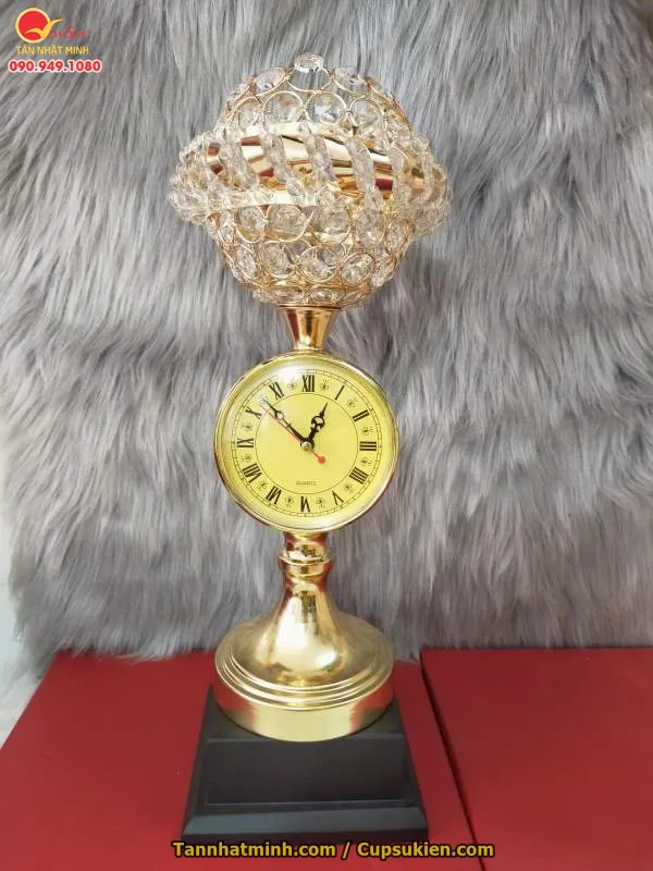 Cúp giải thưởng kim loại: Cúp Vương Miện, Cúp Golf, Tennis...