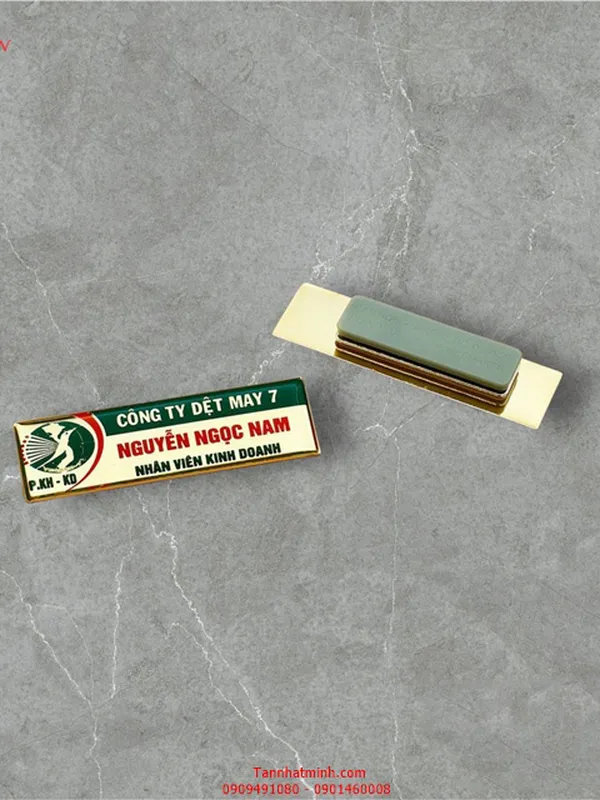 Bảng tên cài áo nhân viên