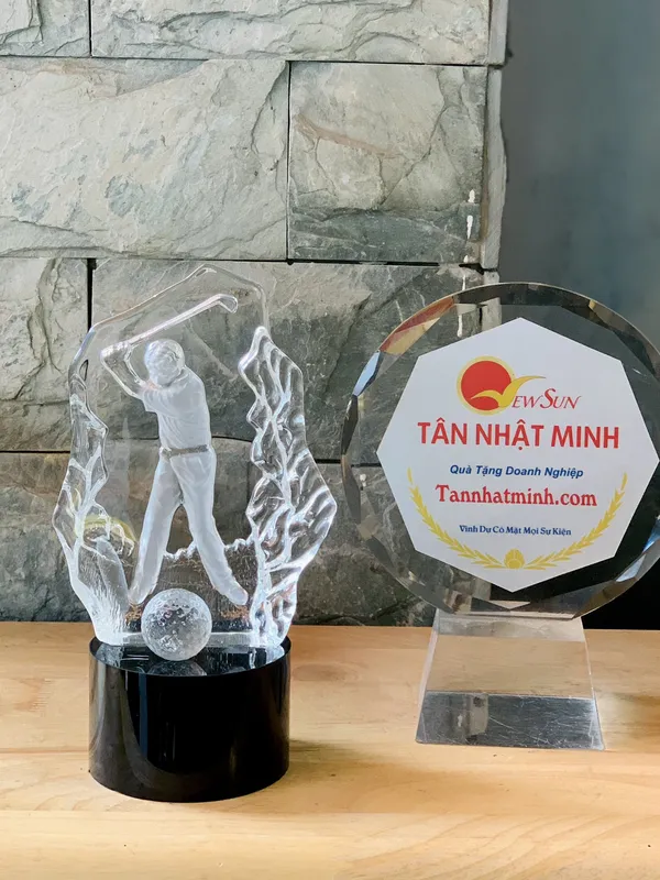 Cúp giải Golf, cúp pha lê golf, Hàng nhập đầy kho( Giá bán lẻ)- 15 (B)