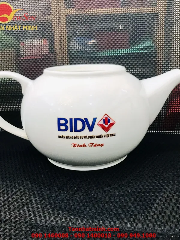 In trên mọi chất liệu, nhận in gia công - trên bình trà