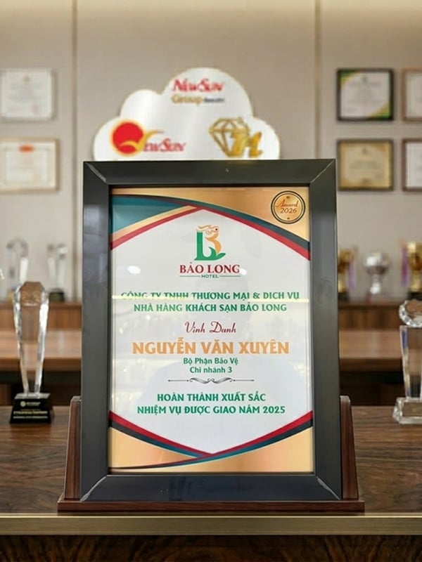 Bằng khen vinh danh, khung bằng khen