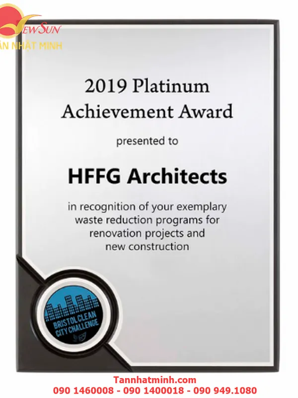 Bảng vinh danh, in Kỷ niệm chương gỗ pha lê yêu cầu (4)