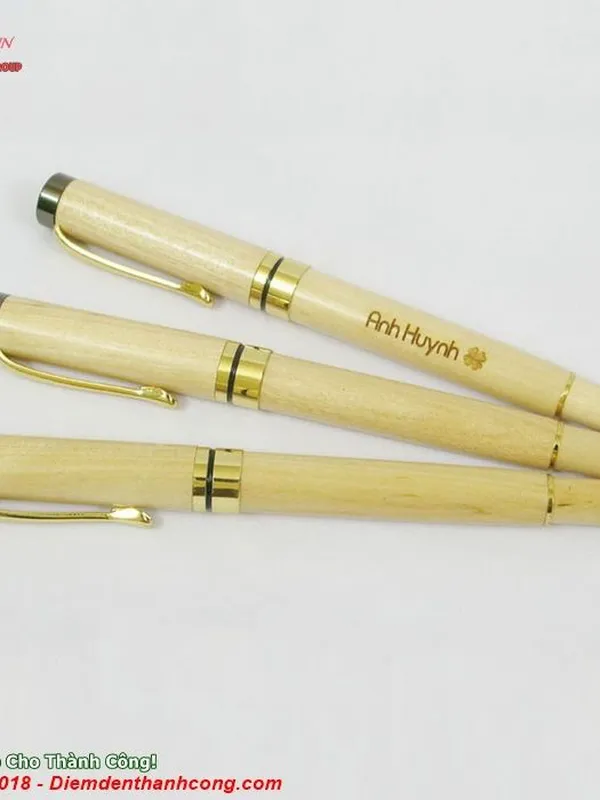 Bút Gỗ Quà Tặng Khắc Tên 