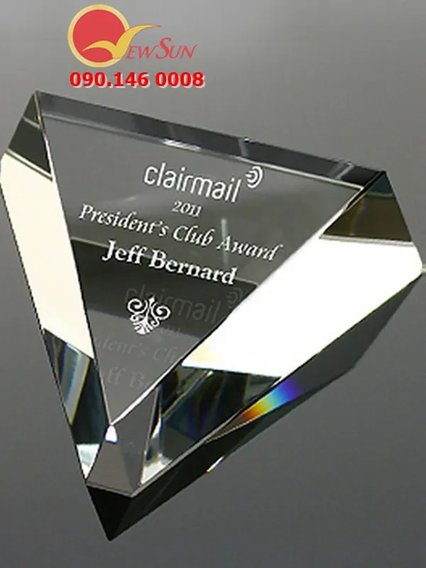 Chặn giấy pha lê, Bán kỷ niệm chương, pha lê đẹp - 9