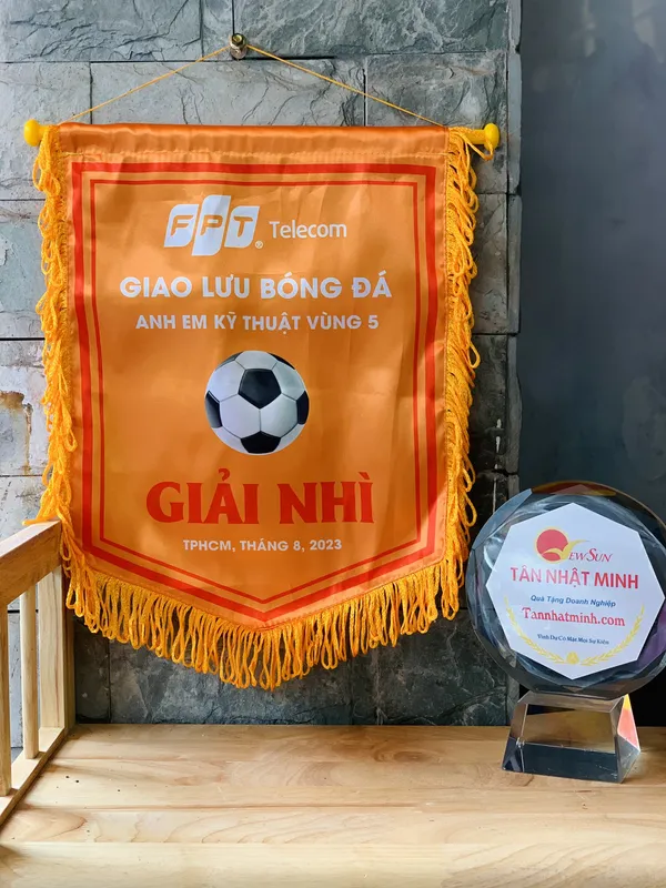 Cờ lưu niệm giá rẻ tại HCM