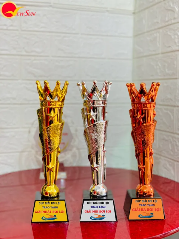 TOP Các Mẫu: Cúp Bơi Lội Đẹp - Giá Rẻ