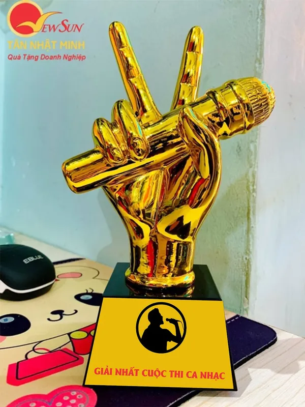 TOP Các Mẫu: Cúp Ca Sĩ Đẹp Giá Rẻ