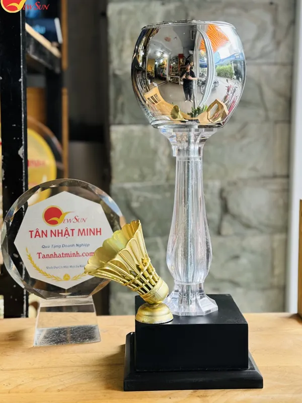 Cúp Cầu Lông Pha Lê - Vinh Danh Sự Kiện