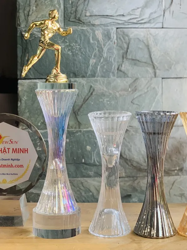 Cúp Chạy Bộ Pha Lê Đẹp