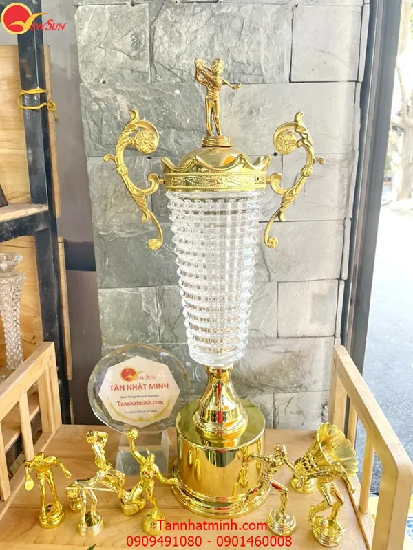 Cúp giải golf - thể thao kim loại - pha lê 53