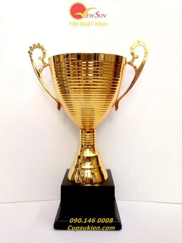 Cúp thể thao kim loại 86